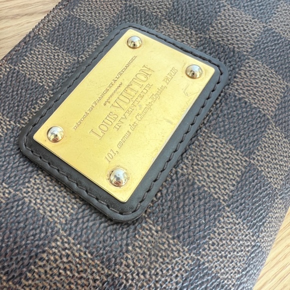 Louis Vuitton Damier Ebene Eva clutch - Picture 11 of 13